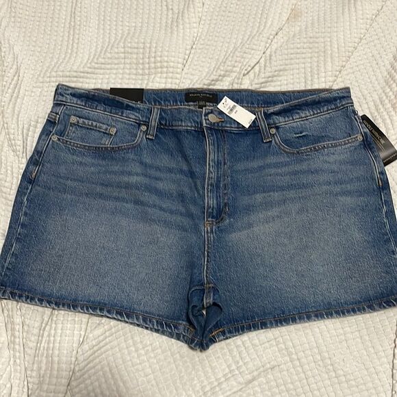 Banana Republic Factory Pants - NWT- Banana Republic - 33/16, 34/18 & 35/20. Classic Denim Short